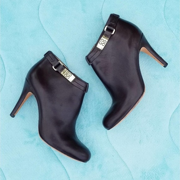 Coach Biancca Calf Leather Ankle Bootie Size 7 Chocolate Brown - Picture 1 of 11